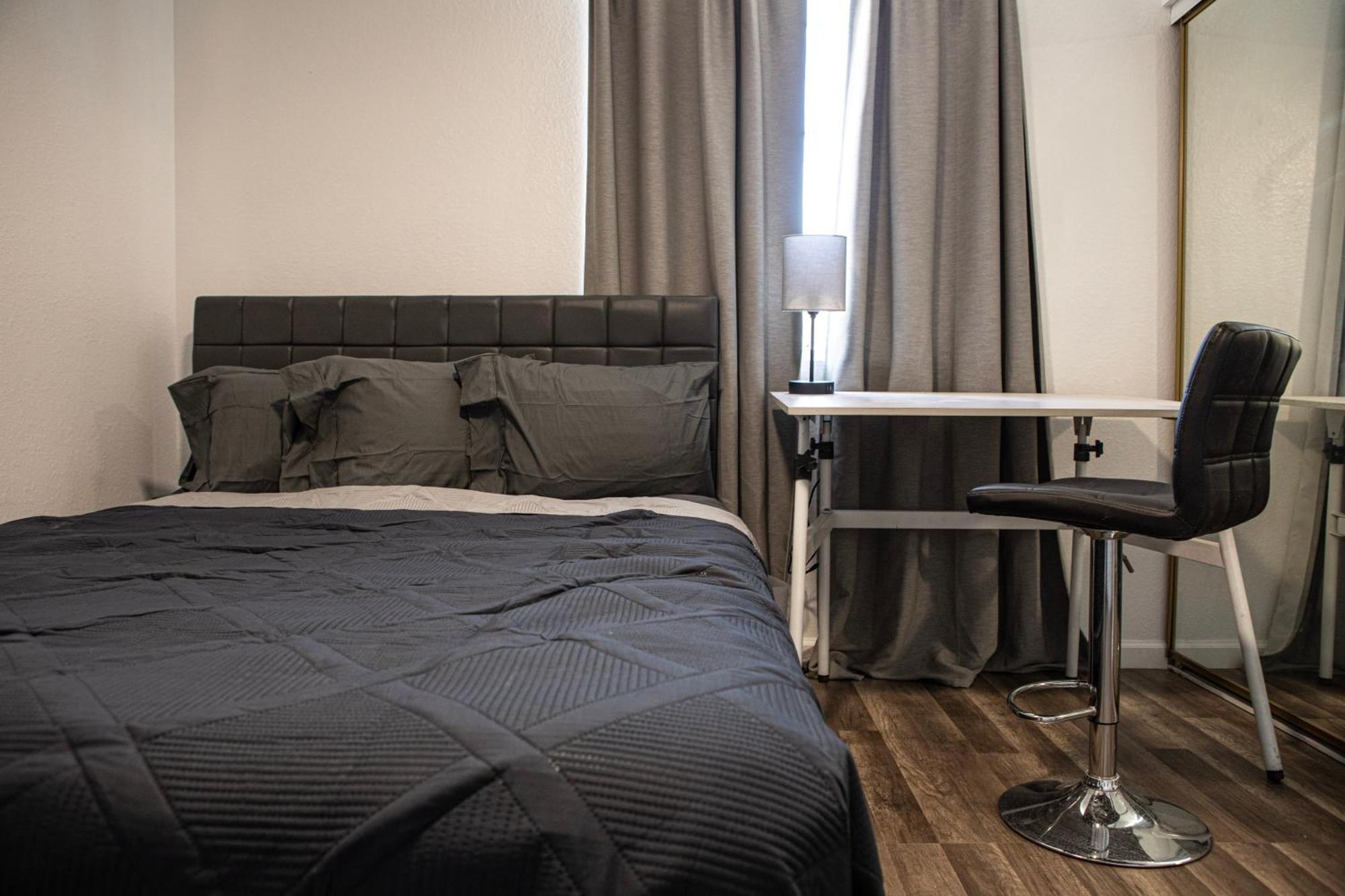 לאס וגאס Comfy Expansive Home - Near The Strip - Heated Pool מראה חיצוני תמונה